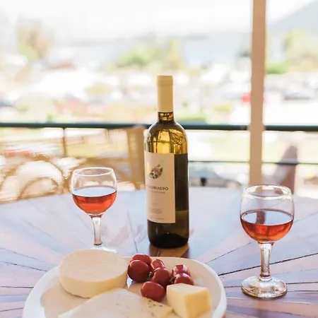 Апартаменты Prokimea Seaview *